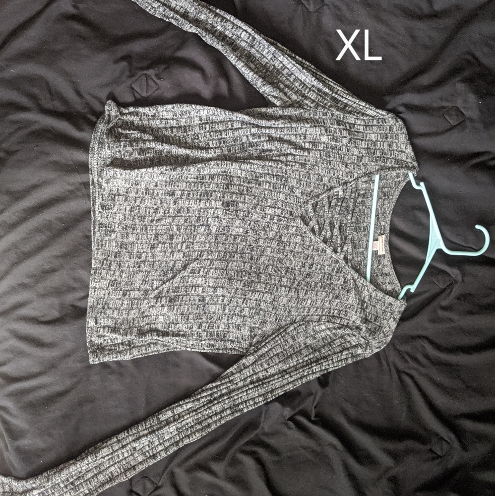 Grey Long sleeve crop top